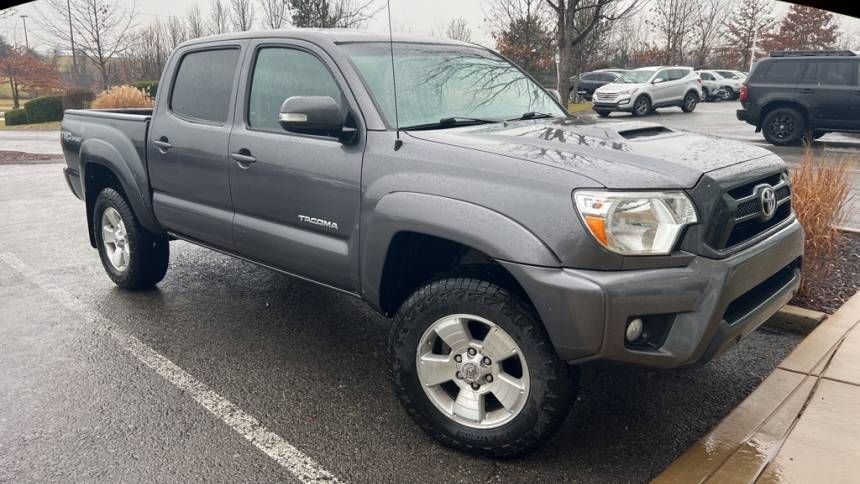 2014 Toyota Tacoma Base — Pickup Truck — 122,165 mi — Moon Township, PA