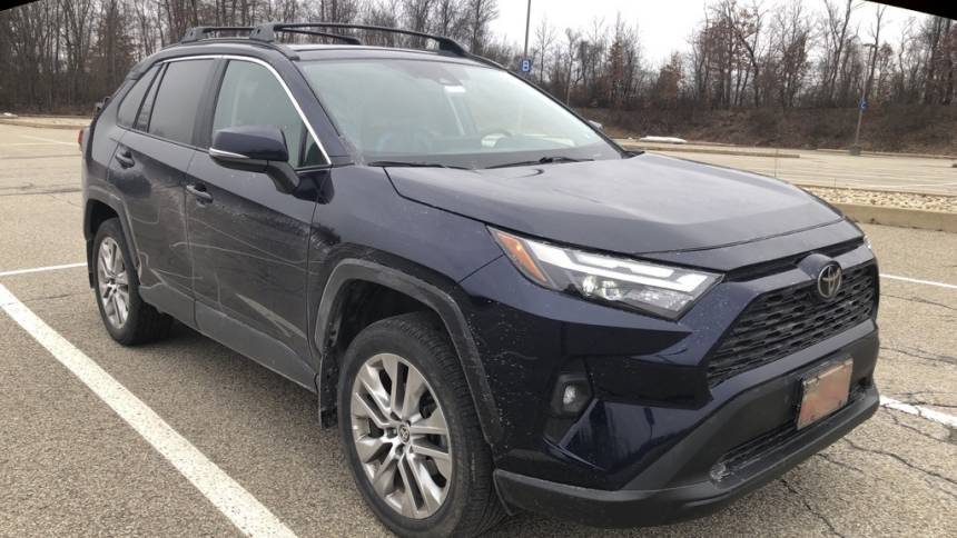 2023 Toyota RAV4 XLE Premium — SUV — 28,872 mi — Moon Township, PA