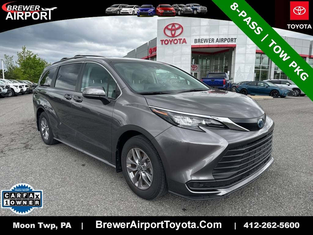 2024 Toyota Sienna LE — Minivan — 7,133 mi — Moon Township, PA