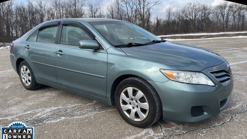 2011 Toyota Camry LE — Sedan — 106,482 mi — Moon Township, PA