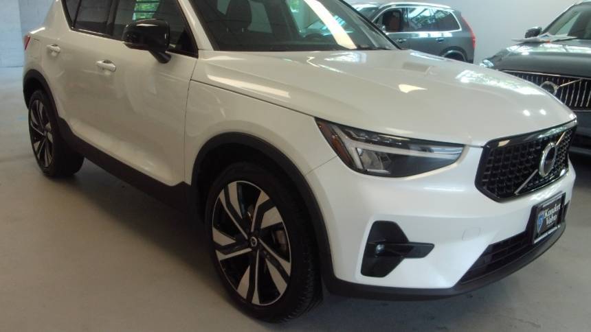 2023 Volvo XC40 Plus — SUV — 14,266 mi — Hasbrouck Heights, NJ