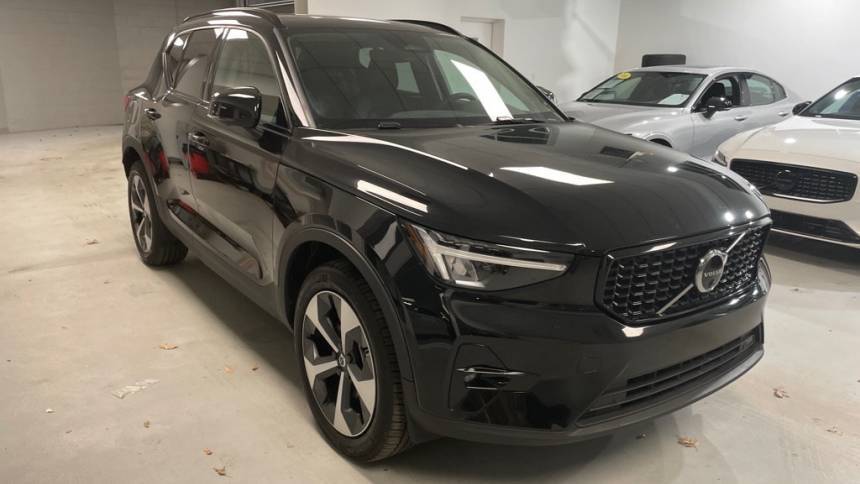 2024 Volvo XC40 Plus — SUV — 10,594 mi — Hasbrouck Heights, NJ