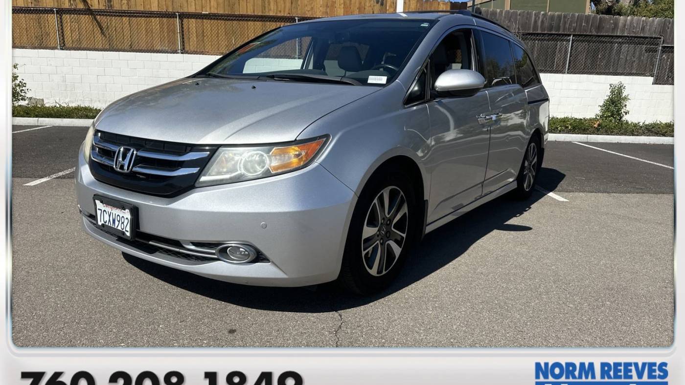 2014 Honda Odyssey Touring — Minivan — 100,740 mi — Vista, CA