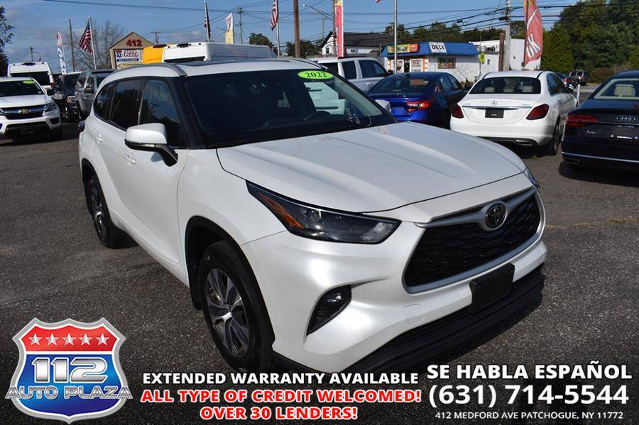 2022 Toyota Highlander XLE — SUV — 24,794 mi — Patchogue, NY