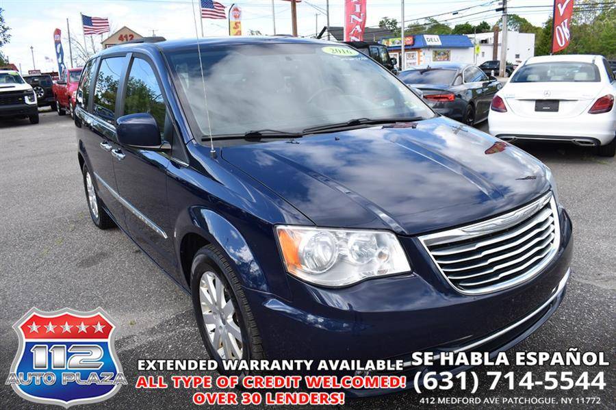 2016 Chrysler Town & Country Touring — Minivan — 118,529 mi — Patchogue, NY