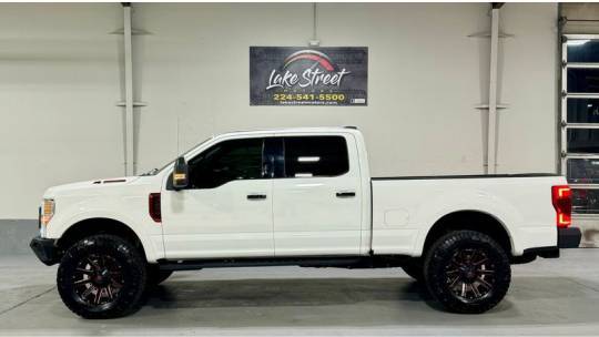 2020 Ford Super Duty F-250 Platinum — Pickup Truck — 95,839 mi — Grayslake, IL