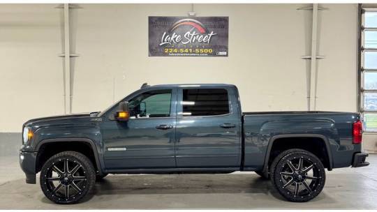 2017 GMC Sierra 1500 SLE — Pickup Truck — 103,337 mi — Grayslake, IL