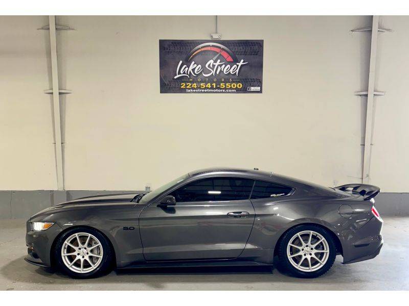 2017 Ford Mustang GT Premium — Coupe — 52,926 mi — Lakemoor, IL