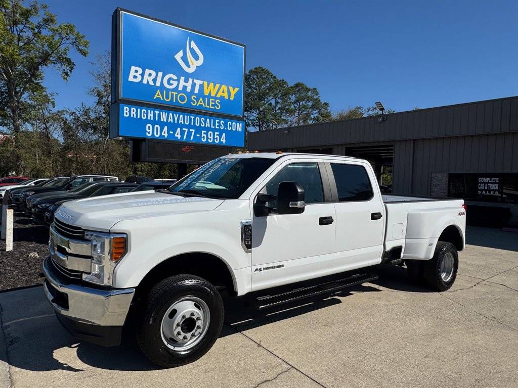 2017 Ford Super Duty F-350 XL — Pickup Truck — 220,701 mi — Jacksonville, FL