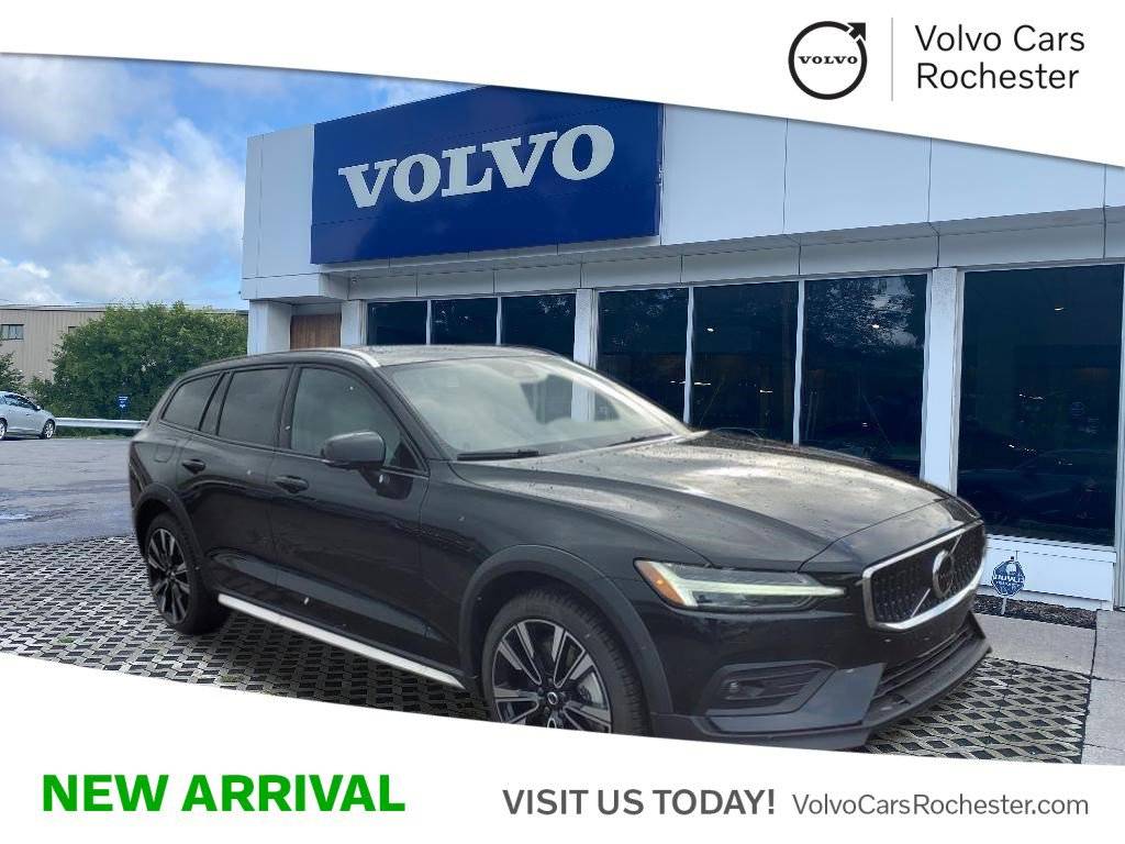 2025 Volvo V60 Cross Country Ultra — Wagon — 210 mi — Rochester, NY