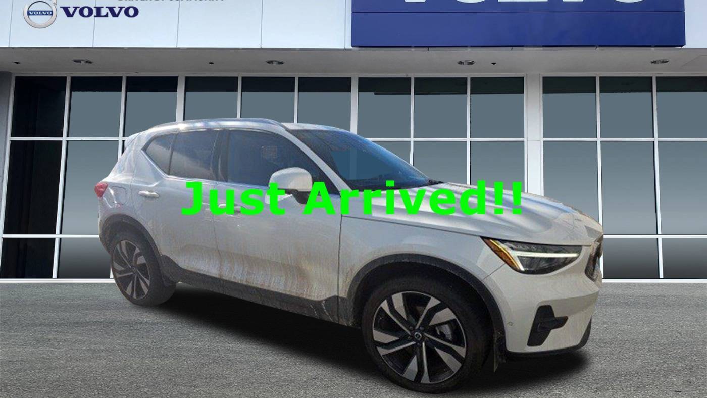 2024 Volvo XC40 Plus — SUV — 4,883 mi — Fort Collins, CO