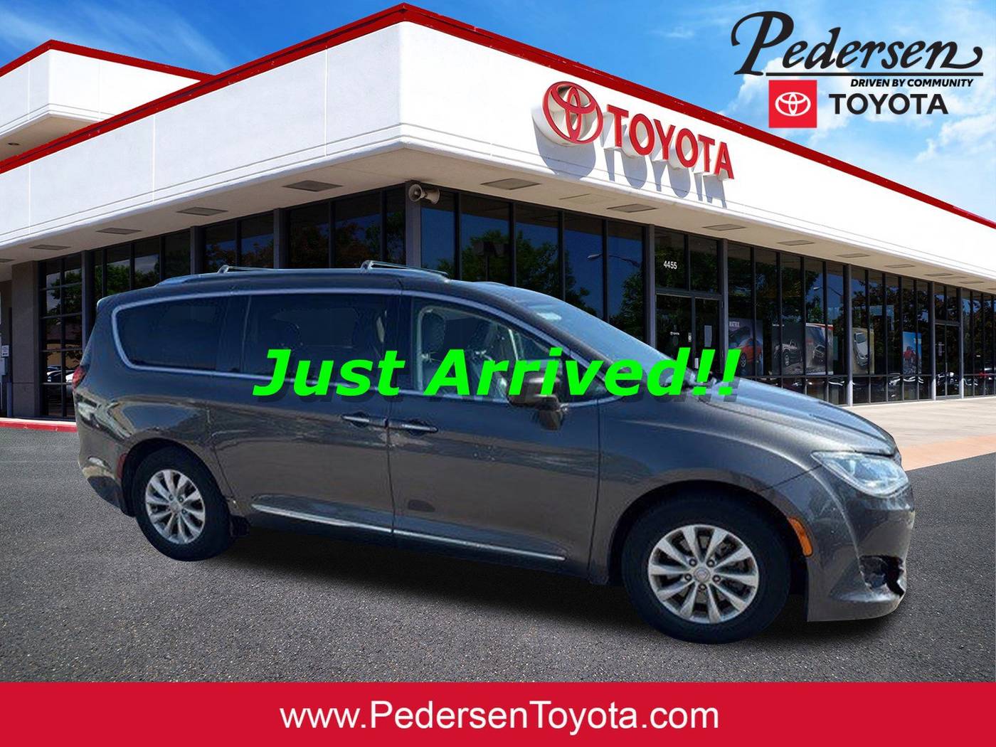 2019 Chrysler Pacifica Touring L — Minivan — 109,666 mi — Fort Collins, CO