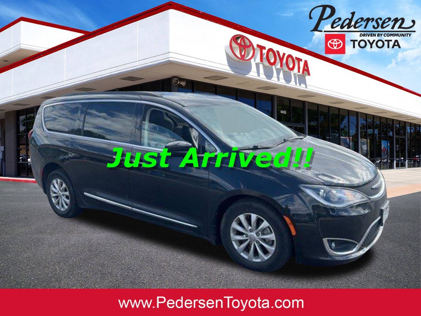 2017 Chrysler Pacifica Touring L — Minivan — 120,939 mi — Fort Collins, CO
