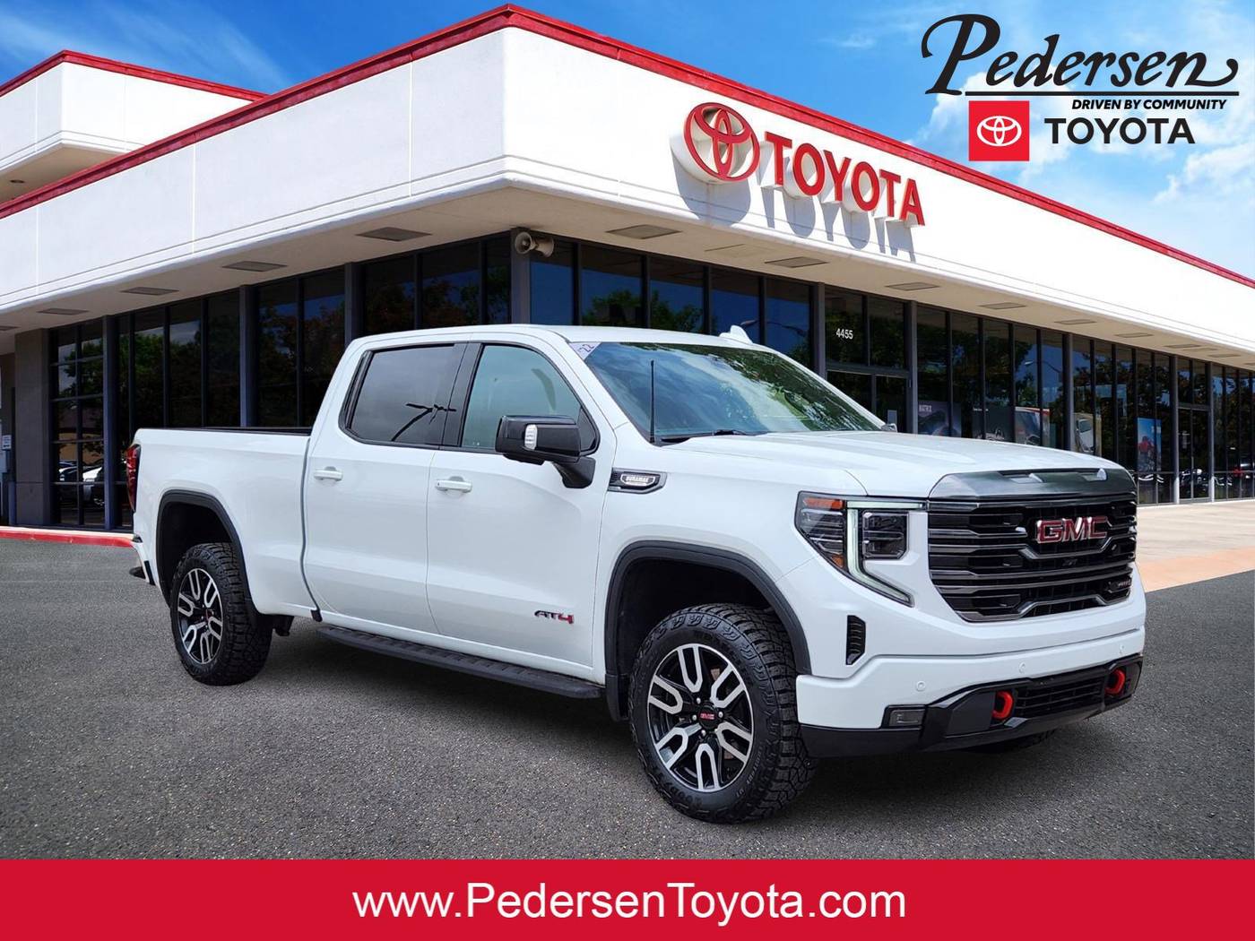 2022 GMC Sierra 1500 AT4 — Pickup Truck — 8,040 mi — Fort Collins, CO