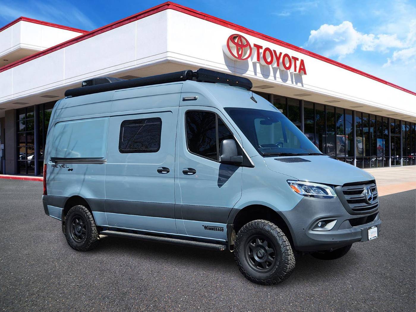 2020 Mercedes-Benz Sprinter Crew Van 2500 — Passenger Van — 15,948 mi — Fort Collins, CO