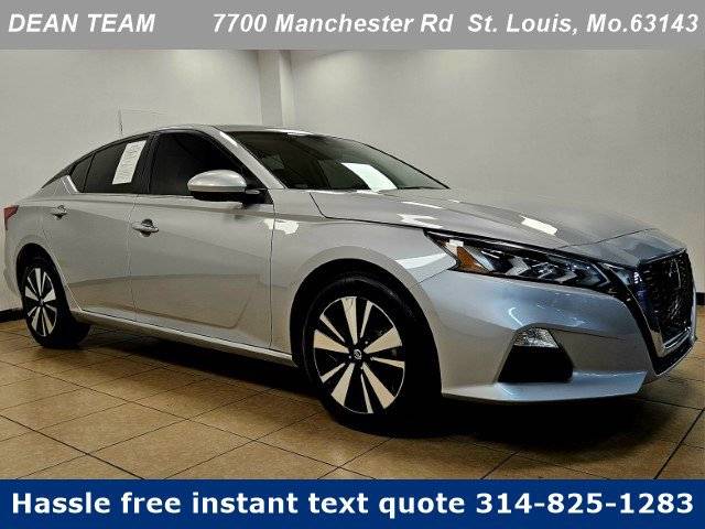 2022 Nissan Altima SV — Sedan — 5,817 mi — St. Louis, MO