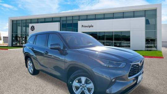 2024 Toyota Highlander LE — SUV — 26,848 mi — Grapevine, TX