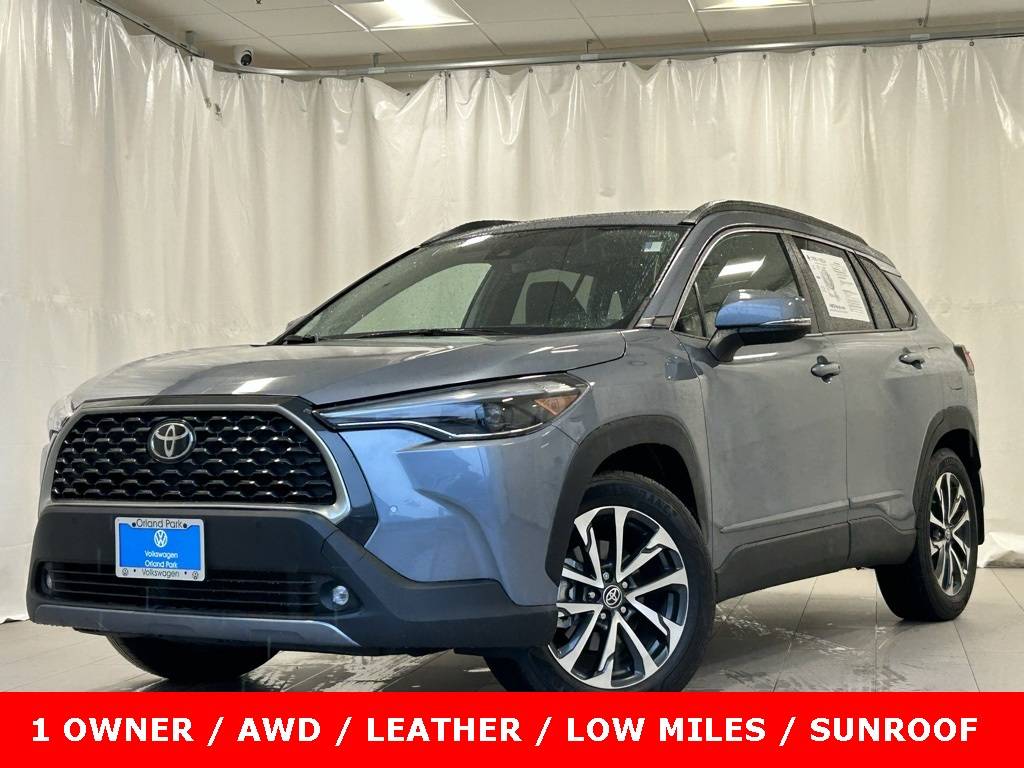 2022 Toyota Corolla Cross XLE — SUV — 9,321 mi — Orland Park, IL