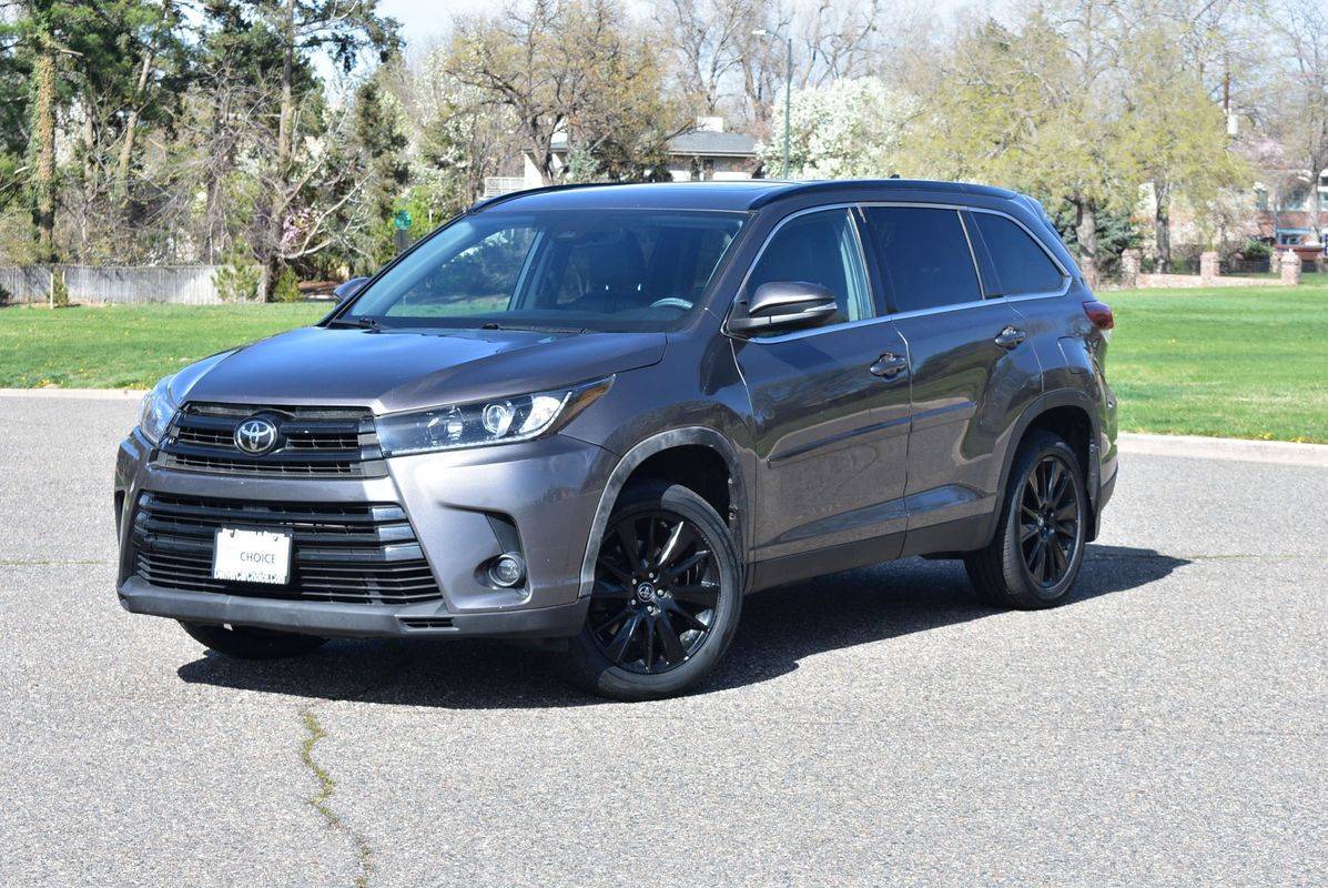 2019 Toyota Highlander SE V6 — SUV — 61,608 mi — Denver, CO