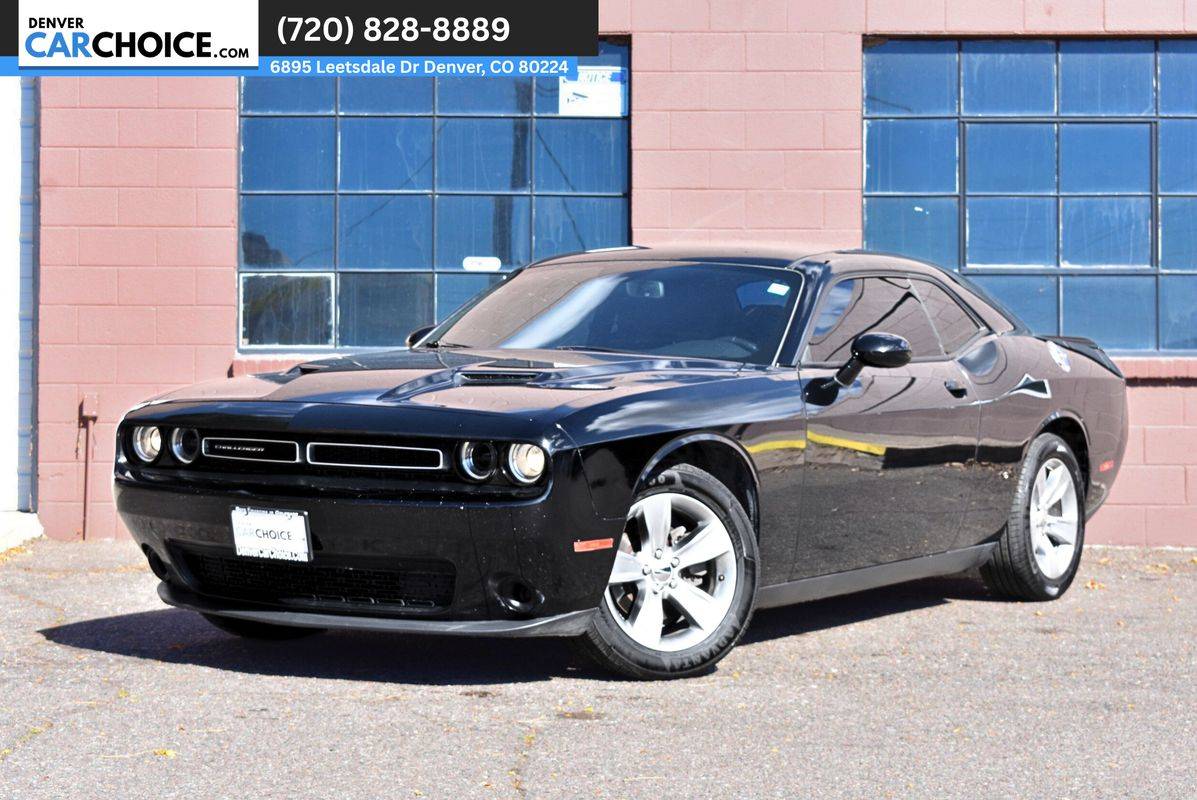 2018 Dodge Challenger SXT — Coupe — 70,642 mi — Denver, CO