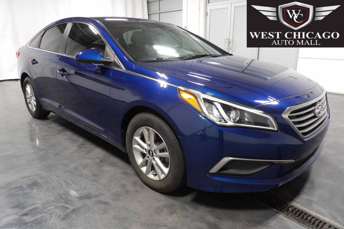 2017 Hyundai Sonata SE — Sedan — 60,192 mi — West Chicago, IL