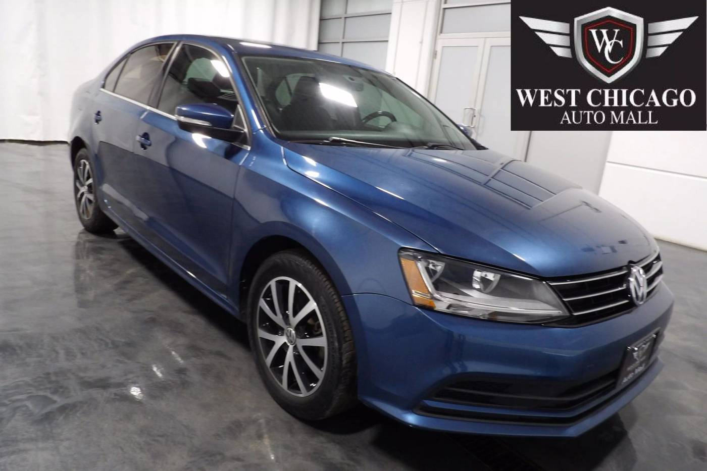 2017 Volkswagen Jetta 1.4T SE — Sedan — 97,873 mi — West Chicago, IL