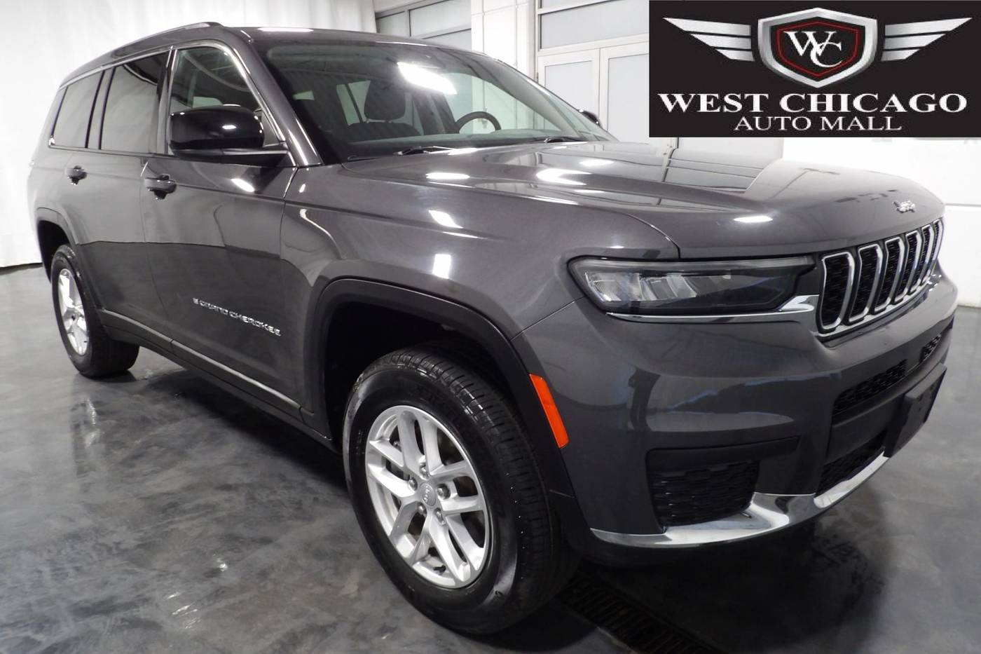 2023 Jeep Grand Cherokee Laredo — SUV — 19,516 mi — West Chicago, IL
