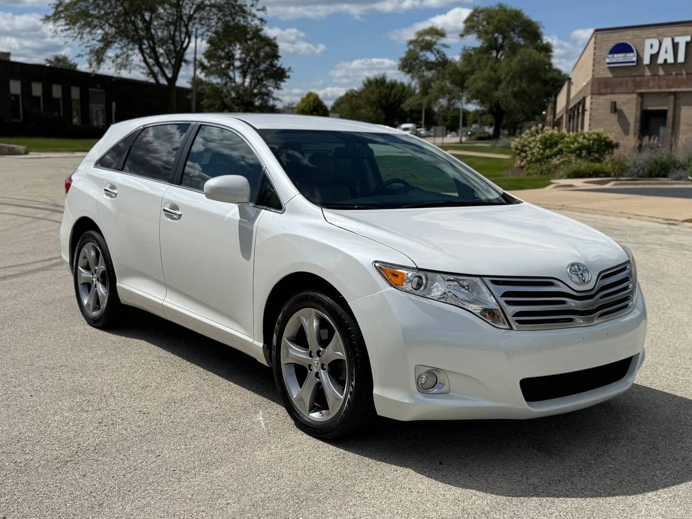 2011 Toyota Venza Base V6 — SUV — 84,275 mi — West Chicago, IL