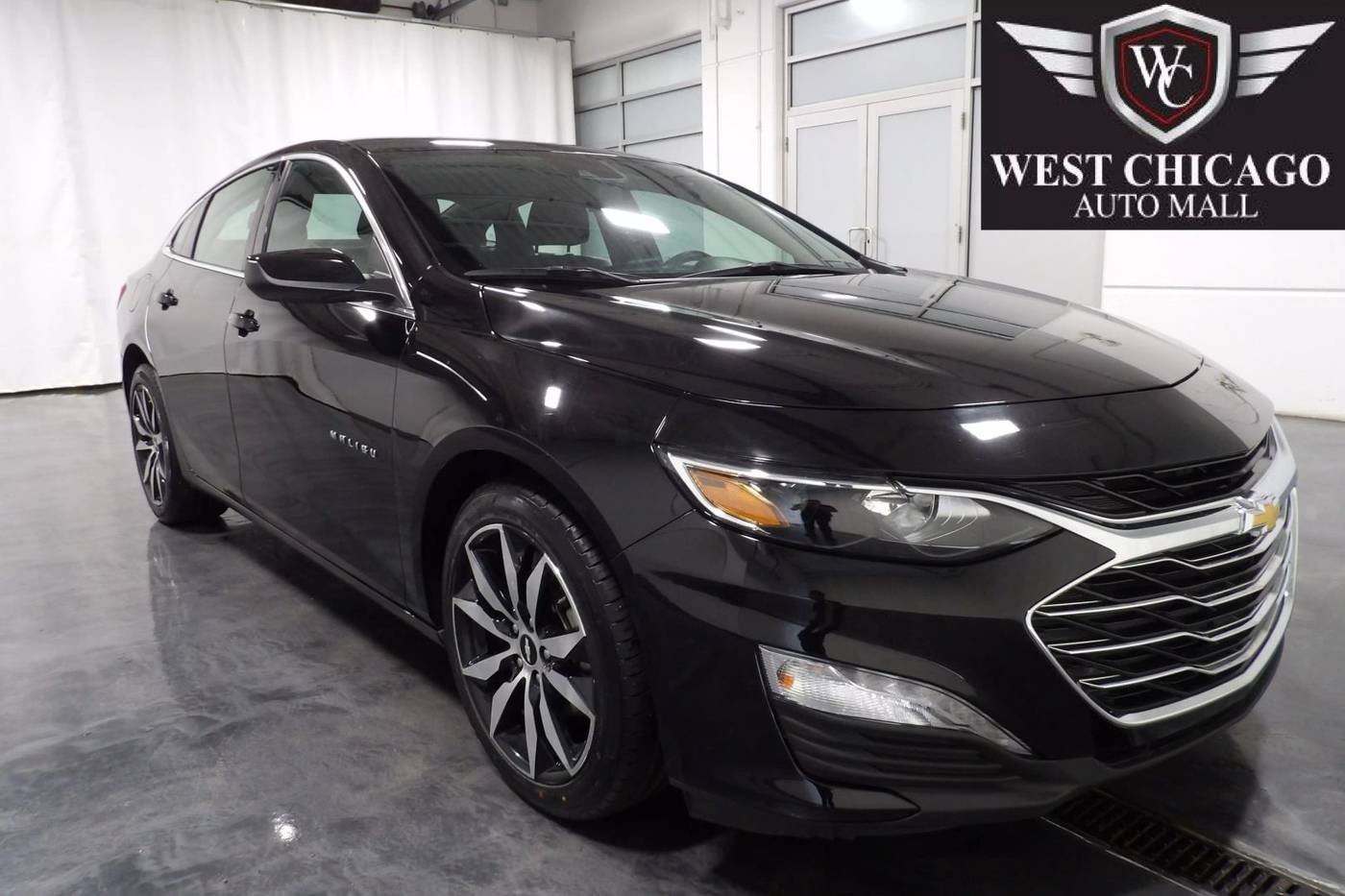 2023 Chevrolet Malibu LT — Sedan — 30,188 mi — West Chicago, IL