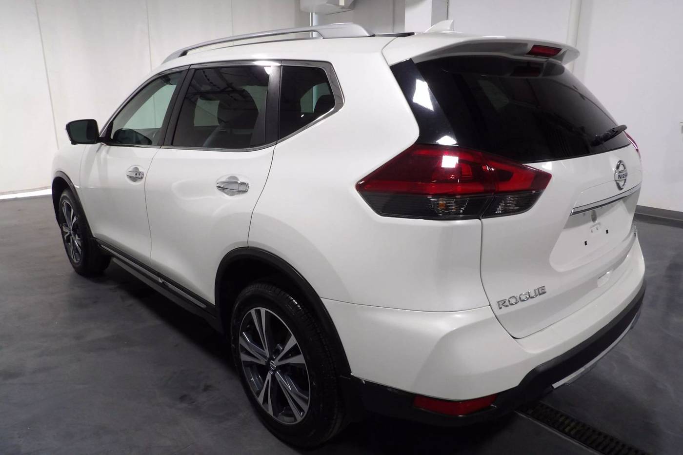 2018 Nissan Rogue SL — SUV — 66,597 mi — West Chicago, IL