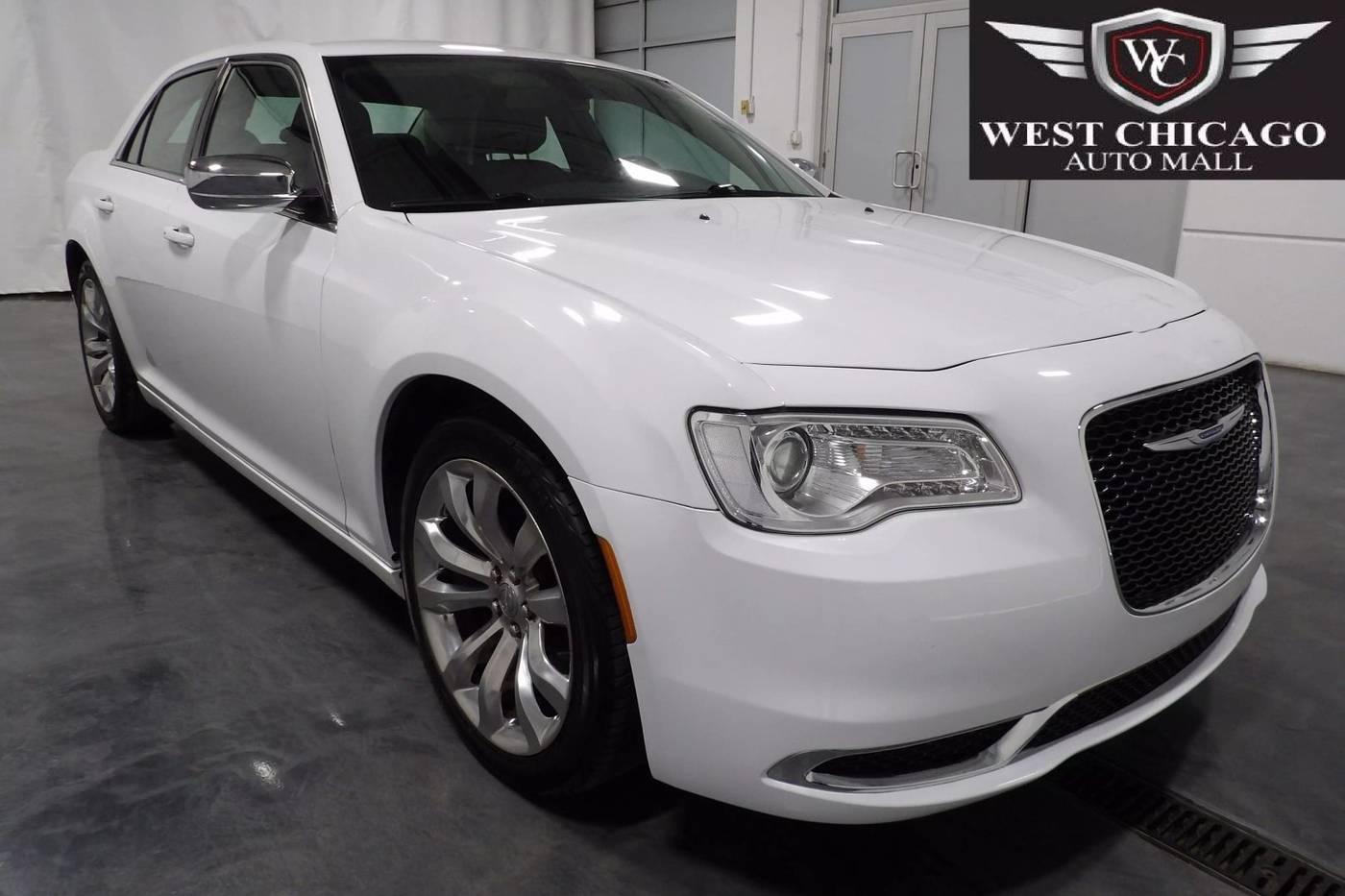 2019 Chrysler 300 Touring — Sedan — 65,802 mi — West Chicago, IL