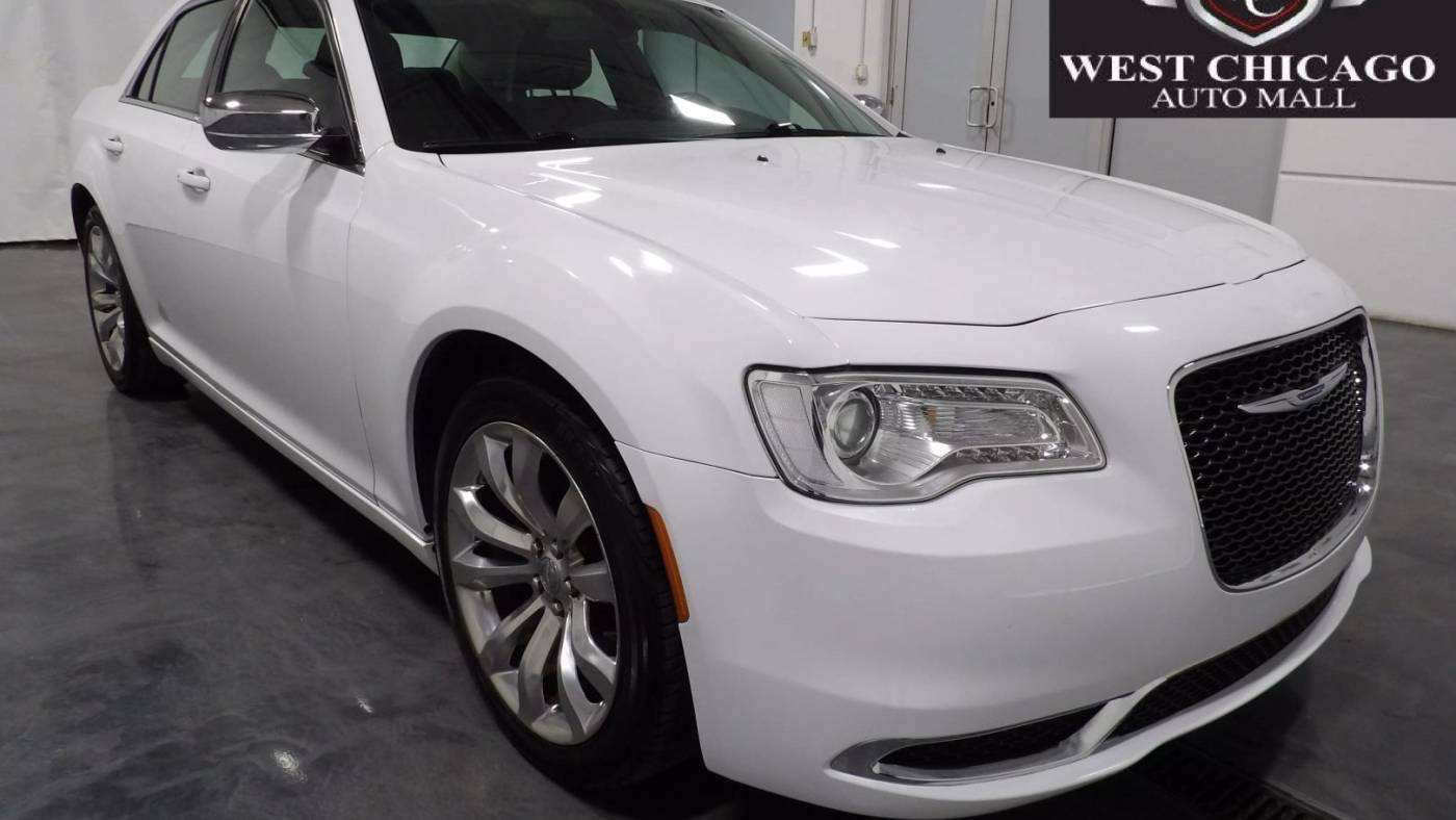 2019 Chrysler 300 Touring