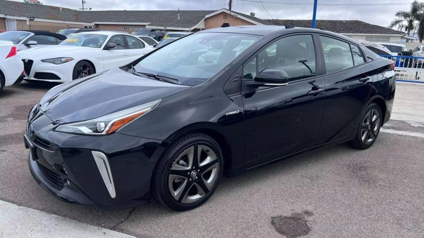 2022 Toyota Prius XLE — Hatchback — 16,679 mi — Midway City, CA