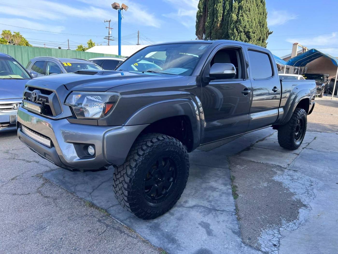 2015 Toyota Tacoma Base — Pickup Truck — 117,469 mi — Midway City, CA