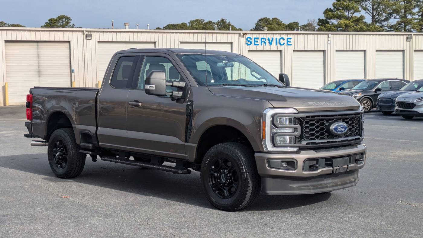 2023 Ford Super Duty F-250 XLT — Pickup Truck — 26,186 mi — Dunn-Benson, NC