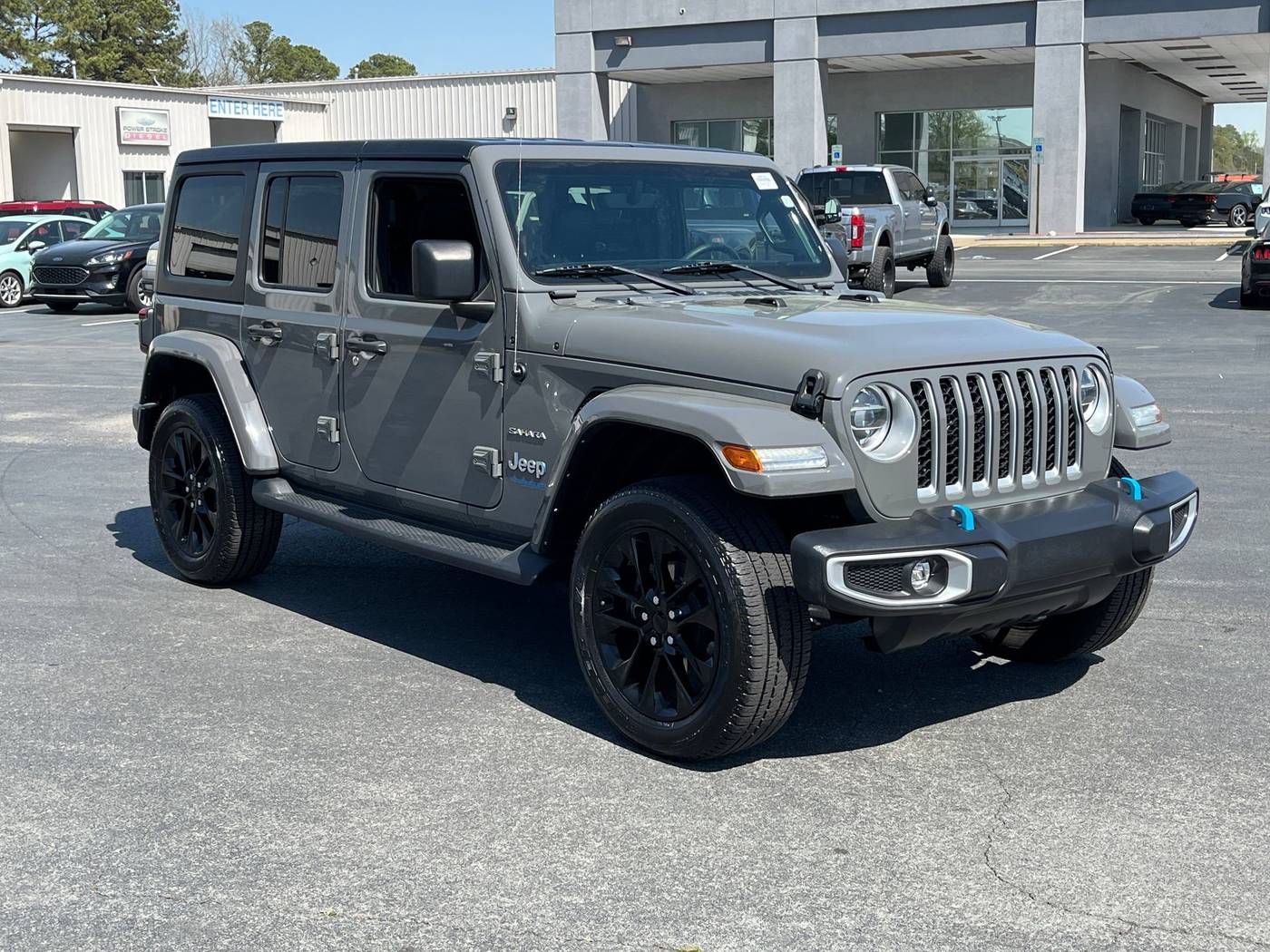 2022 Jeep Wrangler Sahara 4xe — SUV — 17,587 mi — Dunn-Benson, NC