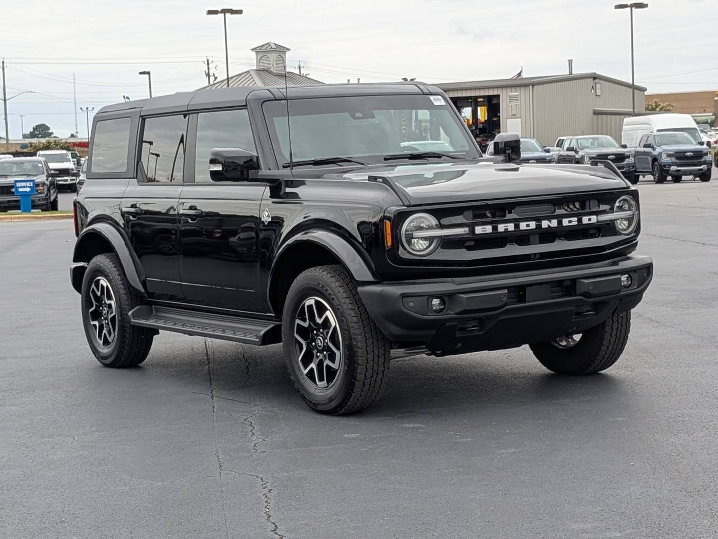 2025 Ford Bronco Outer Banks — SUV — 3,635 mi — Dunn-Benson, NC