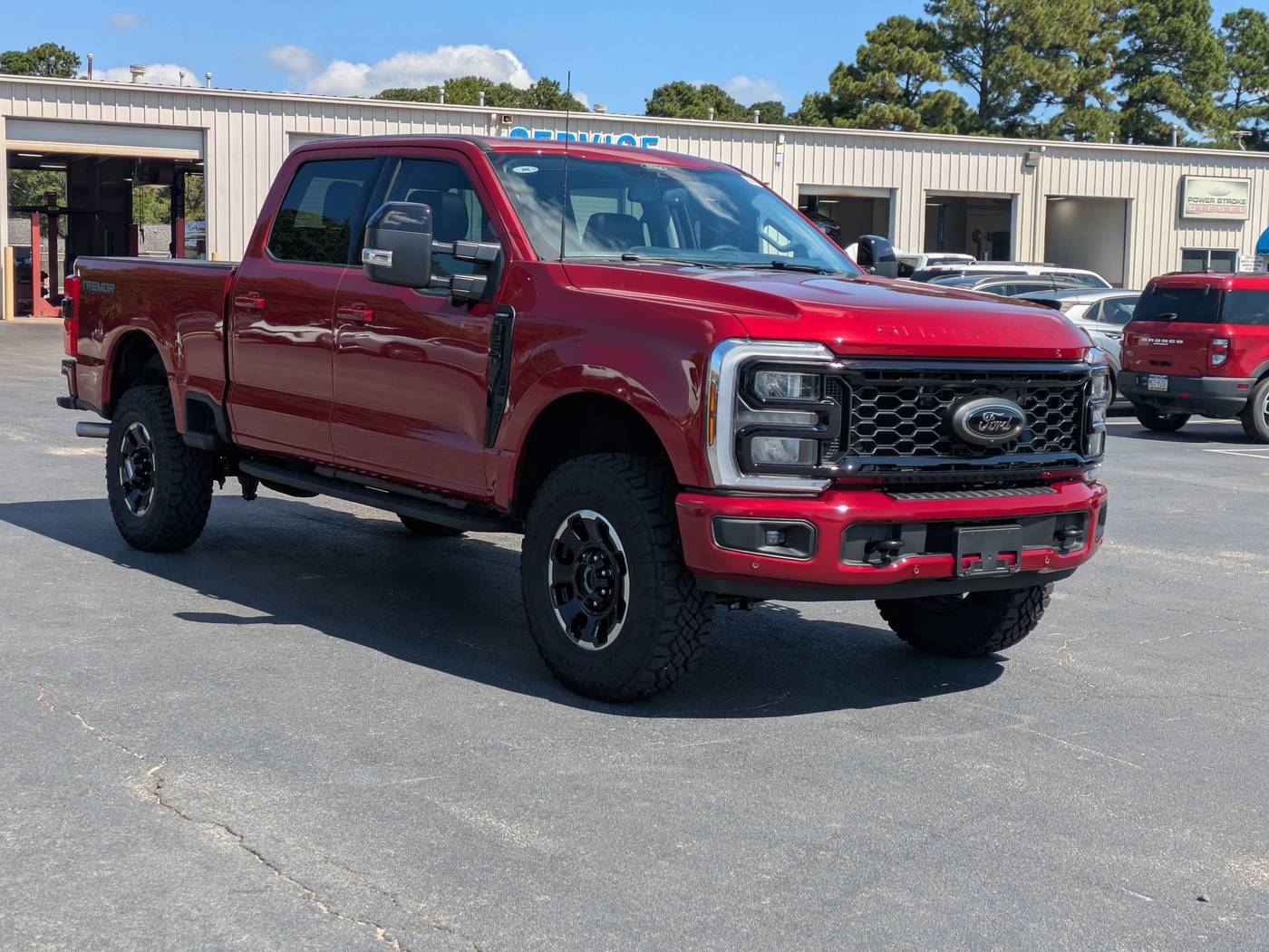 2025 Ford Super Duty F-250 LARIAT — Pickup Truck — 1,928 mi — Dunn-Benson, NC