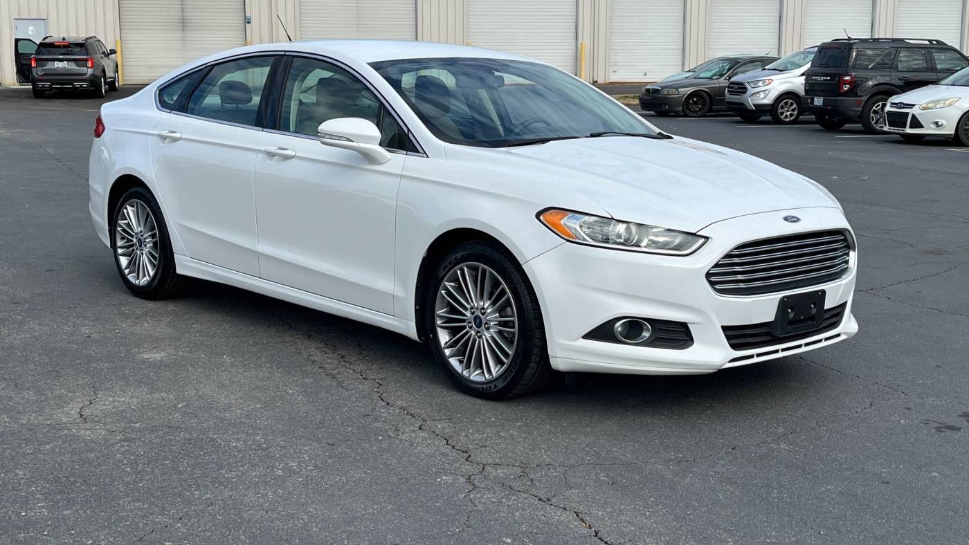 2014 Ford Fusion SE — Sedan — 129,303 mi — Dunn-Benson, NC