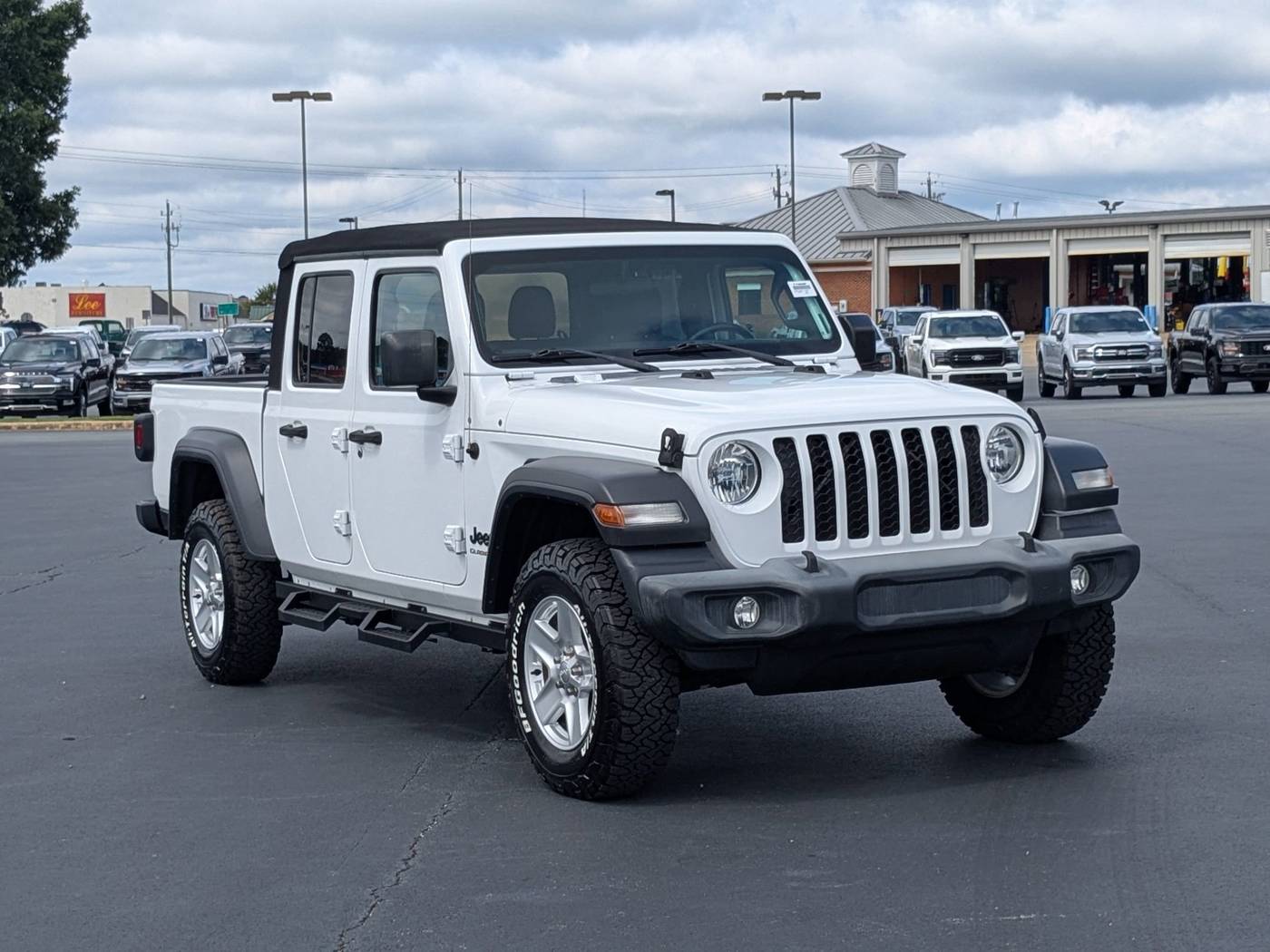 2020 Jeep Gladiator Sport S — Pickup Truck — 24,089 mi — Dunn-Benson, NC