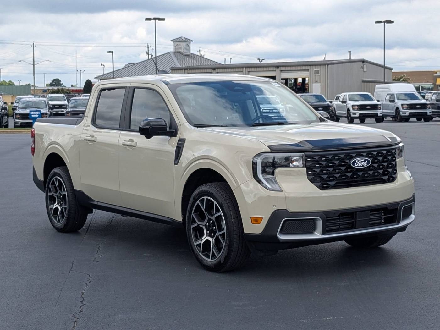 2025 Ford Maverick LARIAT — Pickup Truck — 358 mi — Dunn-Benson, NC