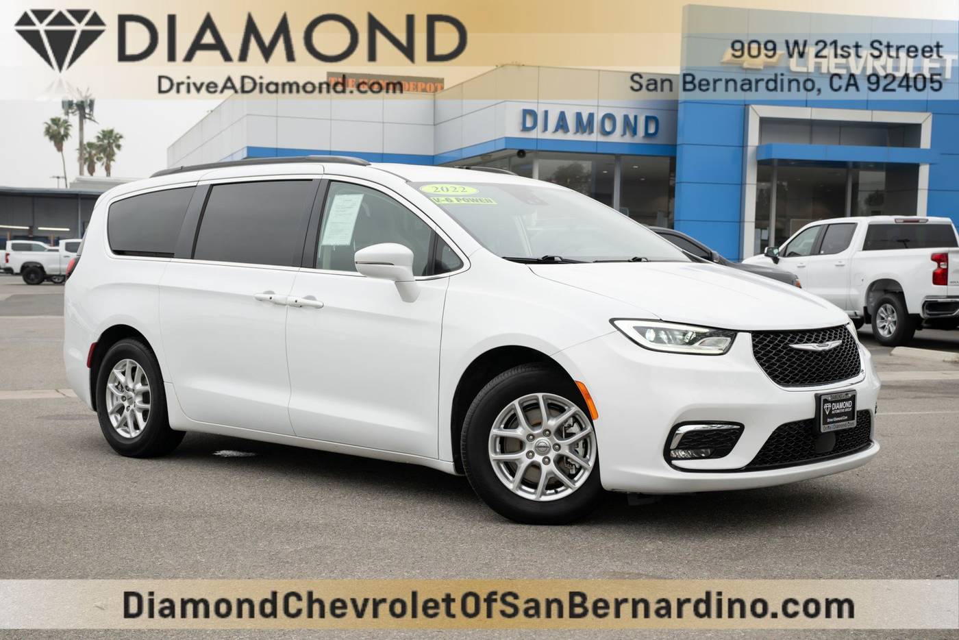 2022 Chrysler Pacifica Touring L — Minivan — 82,733 mi — San Bernardino, CA