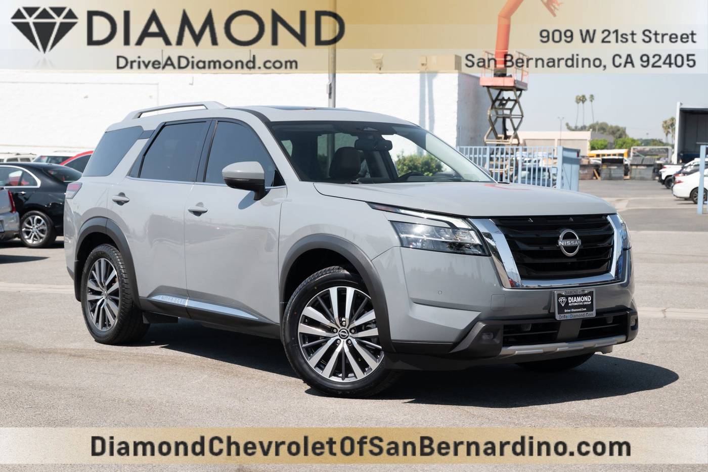 2022 Nissan Pathfinder Platinum — SUV — 72,418 mi — San Bernardino, CA