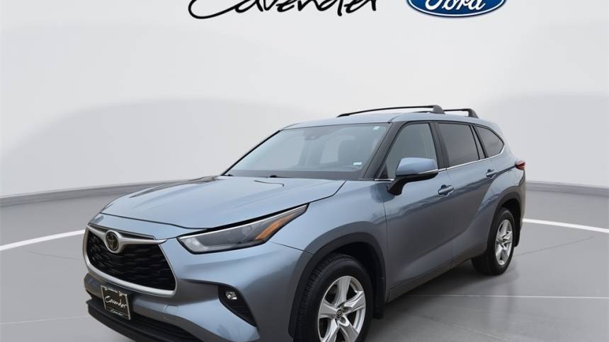 2023 Toyota Highlander LE — SUV — 35,346 mi — Columbus, TX