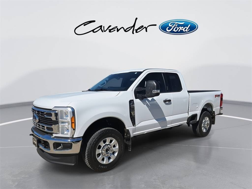 2023 Ford Super Duty F-250 XLT — Pickup Truck — 25,070 mi — Columbus, TX