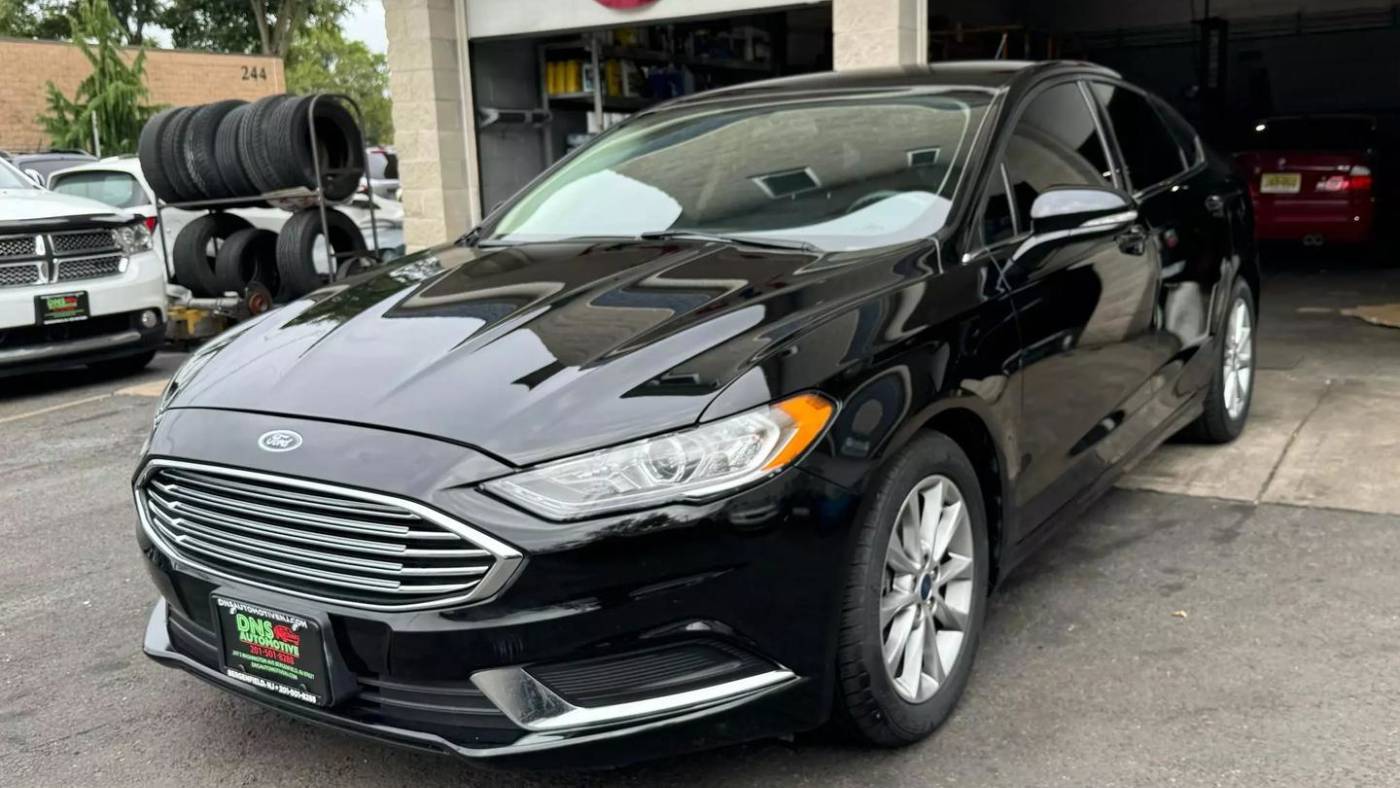 2017 Ford Fusion SE — Sedan — 78,900 mi — Bergenfield, NJ