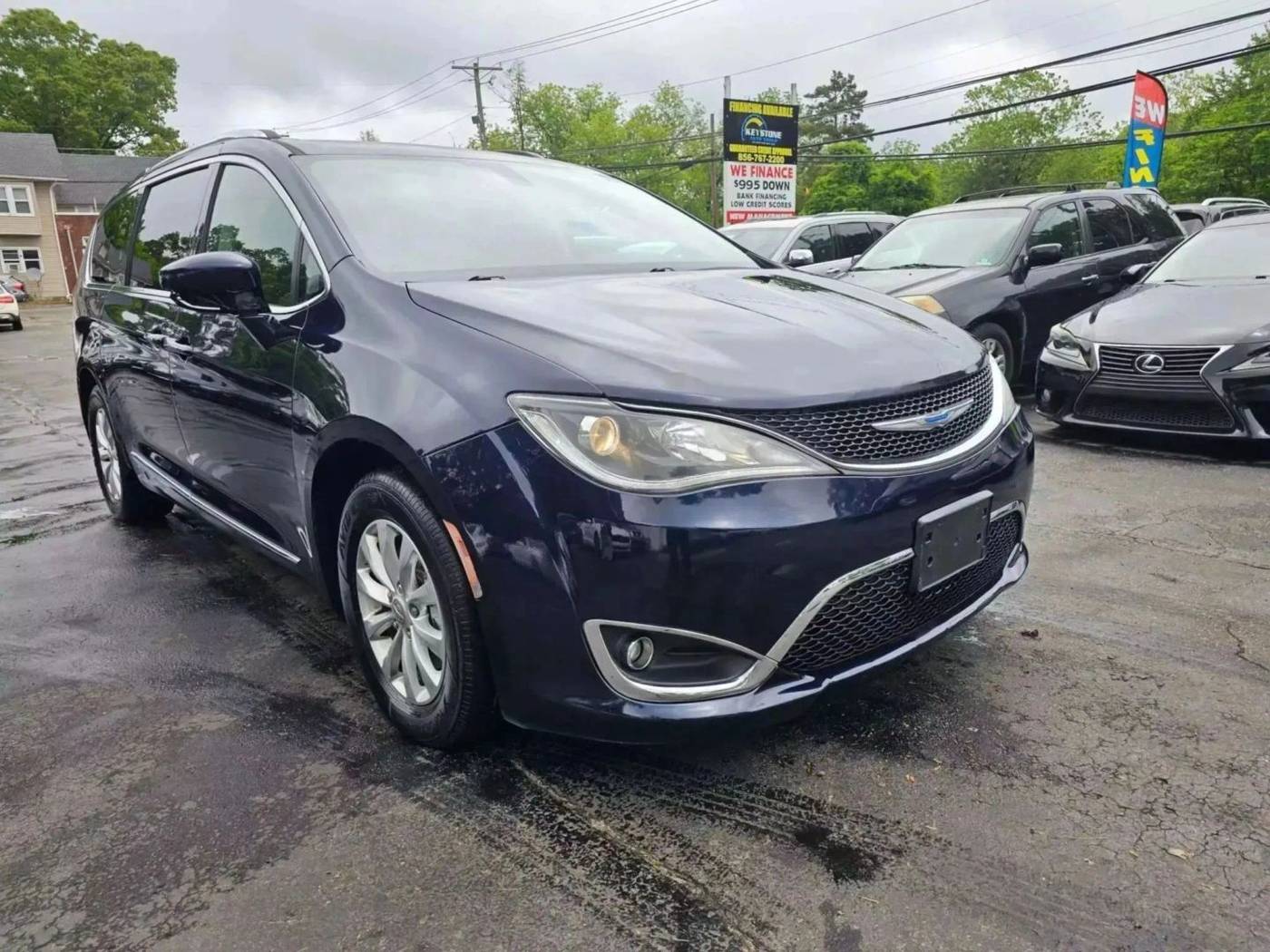 2018 Chrysler Pacifica Touring L — Minivan — 121,370 mi — Delran, NJ