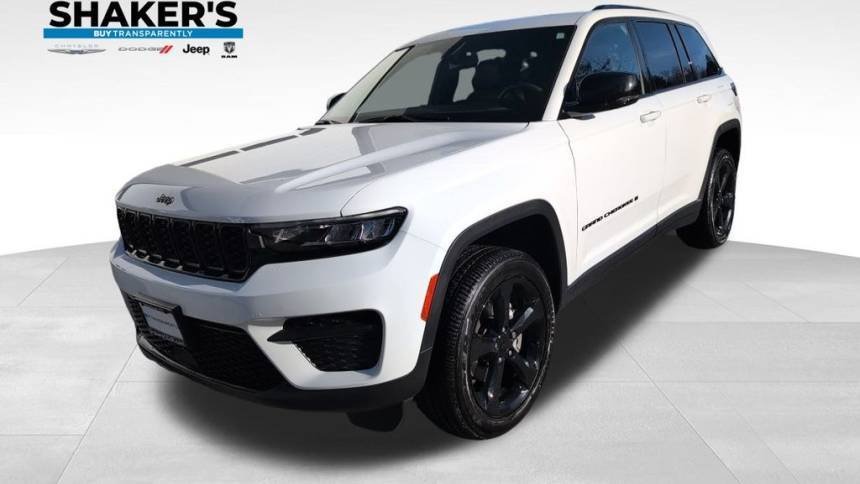 2023 Jeep Grand Cherokee Altitude — SUV — 9,833 mi — Watertown, CT
