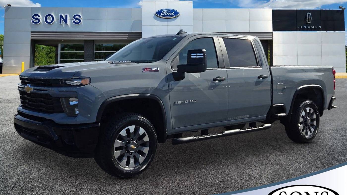 2024 Chevrolet Silverado 2500HD Custom — Pickup Truck — 24,327 mi — Auburn, AL