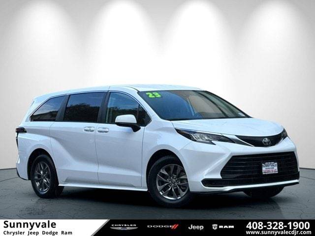 2023 Toyota Sienna LE — Minivan — 47,932 mi — Sunnyvale, CA